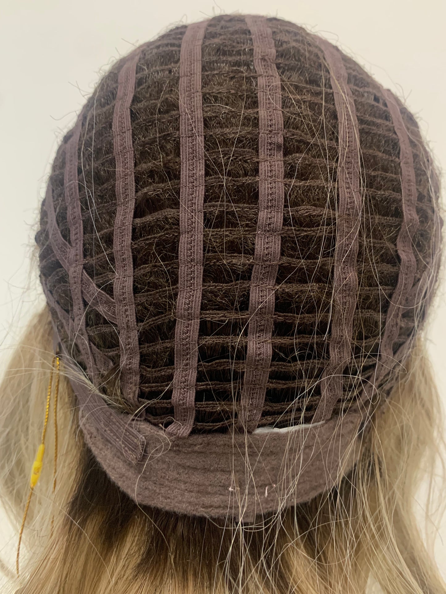 SKIRUEDAWIGS Mid Length Wavy Wig | Seamless Lace Front & Mono Top | Glueless Heat-Friendly Synthetic