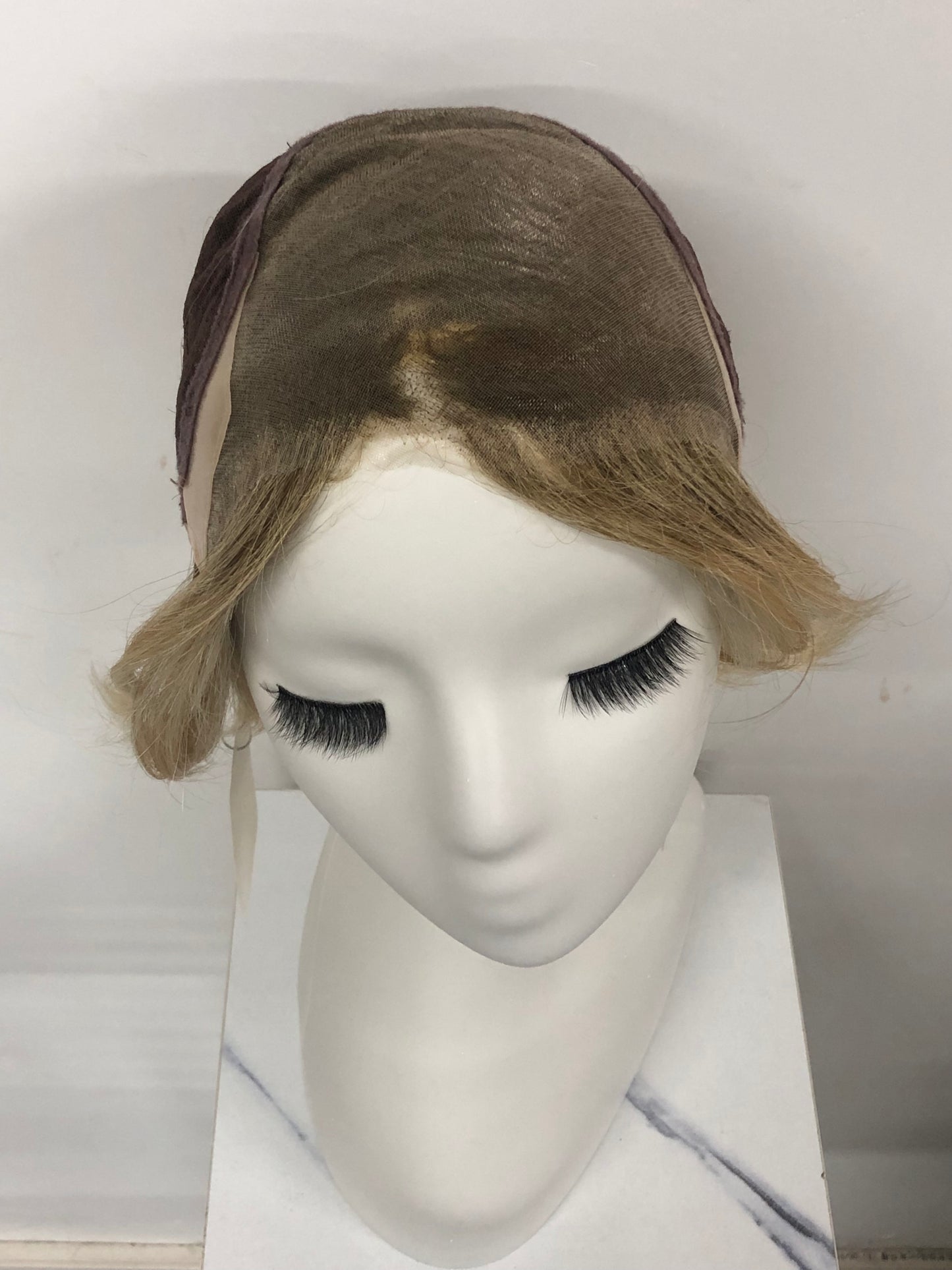 SKIRUEDAWIGS Premium Short Straight Wig | 100% Hand-Tied Lace Front & Mono Top | Glueless Heat-Friendly Synthetic
