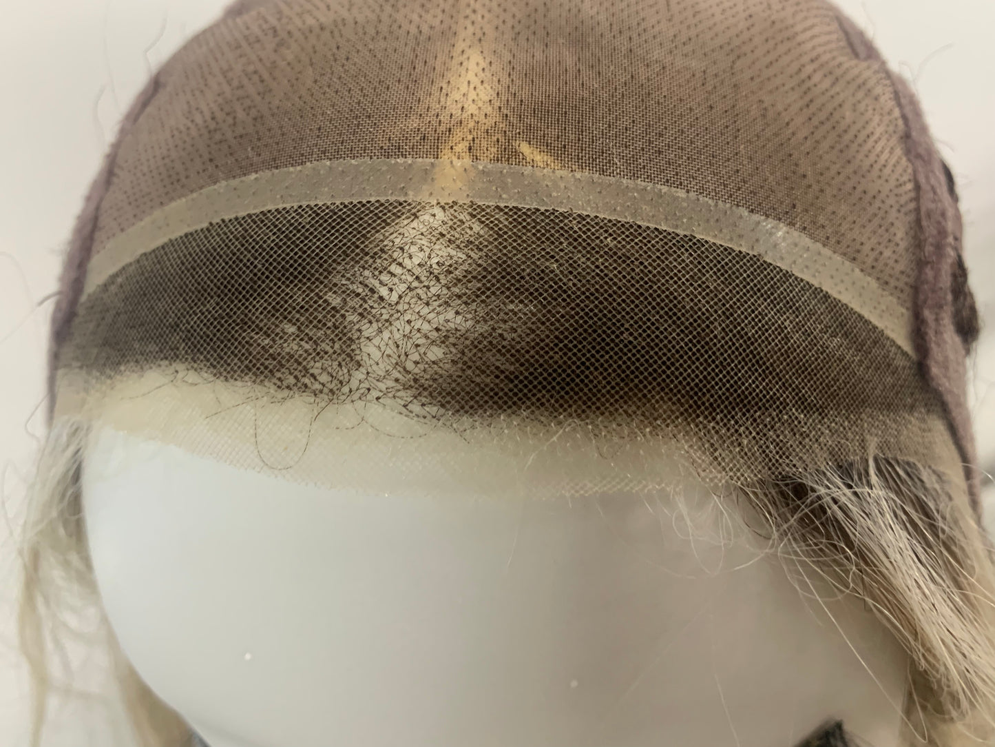 SKIRUEDAWIGS Mid Length Wavy Wig | Seamless Lace Front & Mono Top | Glueless Heat-Friendly Synthetic