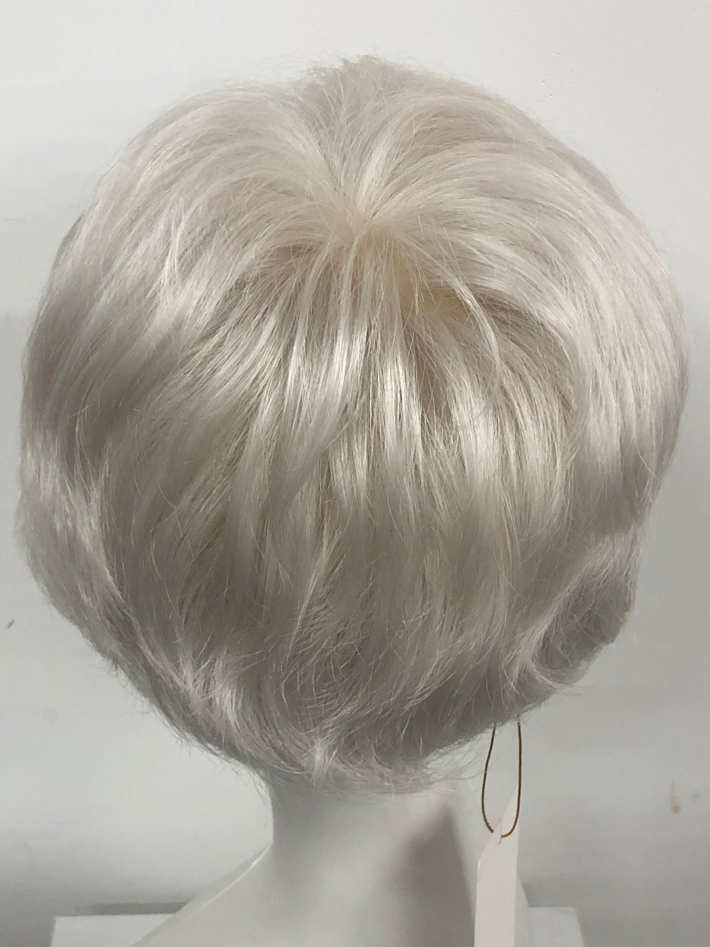 SKIRUEDAWIGS Premium Short Straight Wig | 100% Hand-Tied Lace Front & Mono Top | Glueless Heat-Friendly Synthetic