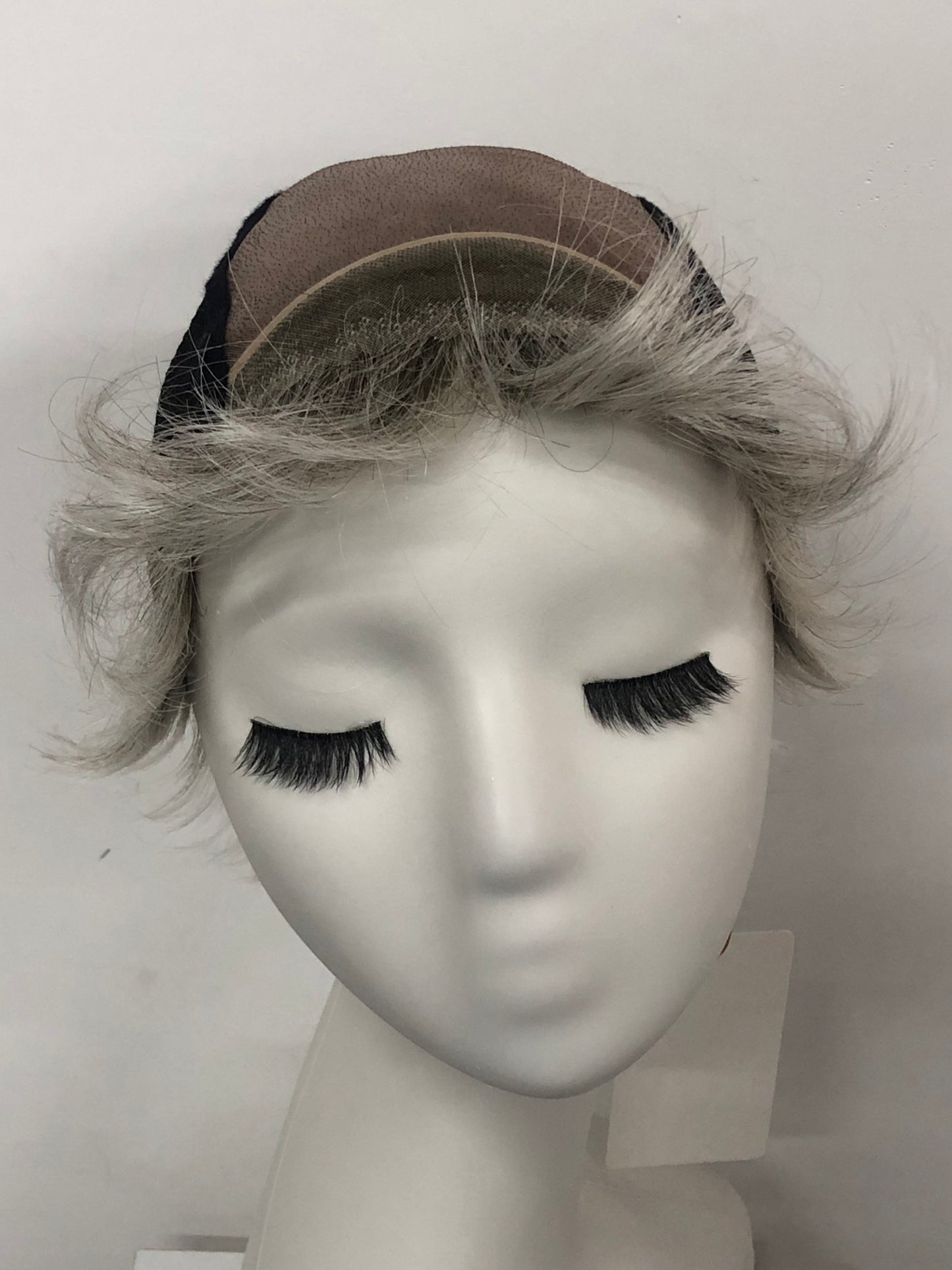 SKIRUEDAWIGS Premium Short Straight Wig | 100% Hand-Tied Lace Front & Mono Top | Glueless Heat-Friendly Synthetic