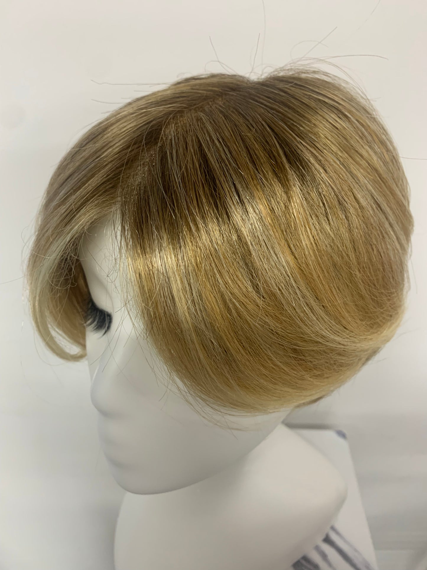 SKIRUEDAWIGS Short Straight Wig | Seamless Lace Front & Mono Top | Glueless Heat-Friendly Synthetic
