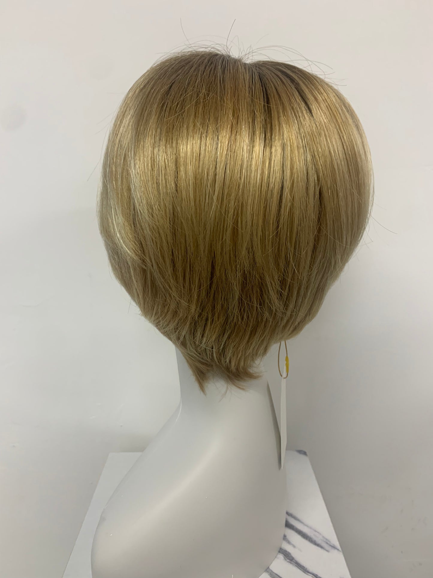 SKIRUEDAWIGS Short Straight Wig | Seamless Lace Front & Mono Top | Glueless Heat-Friendly Synthetic