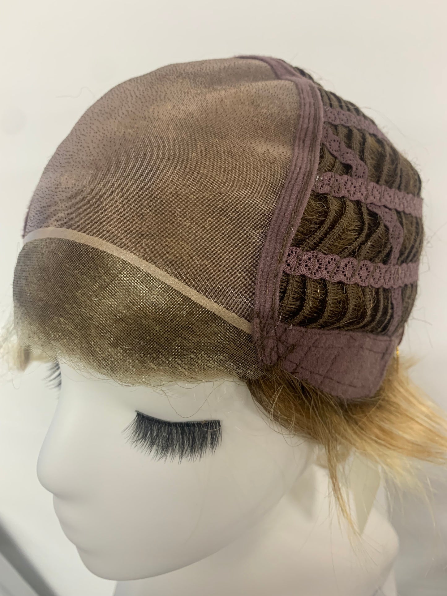 SKIRUEDAWIGS Short Straight Wig | Seamless Lace Front & Mono Top | Glueless Heat-Friendly Synthetic