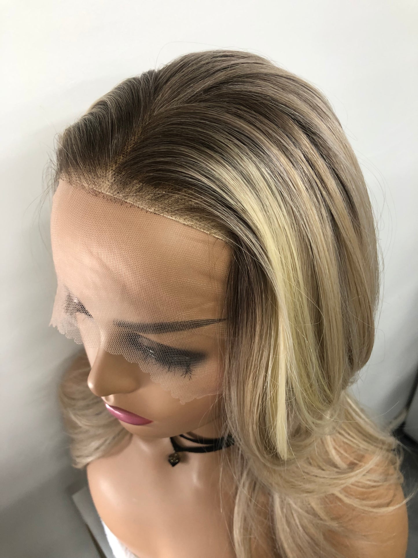 SKIRUEDAWIGS Long Curly Wavy Wig | Seamless Lace Front & Weft Back | Heat-Friendly Synthetic