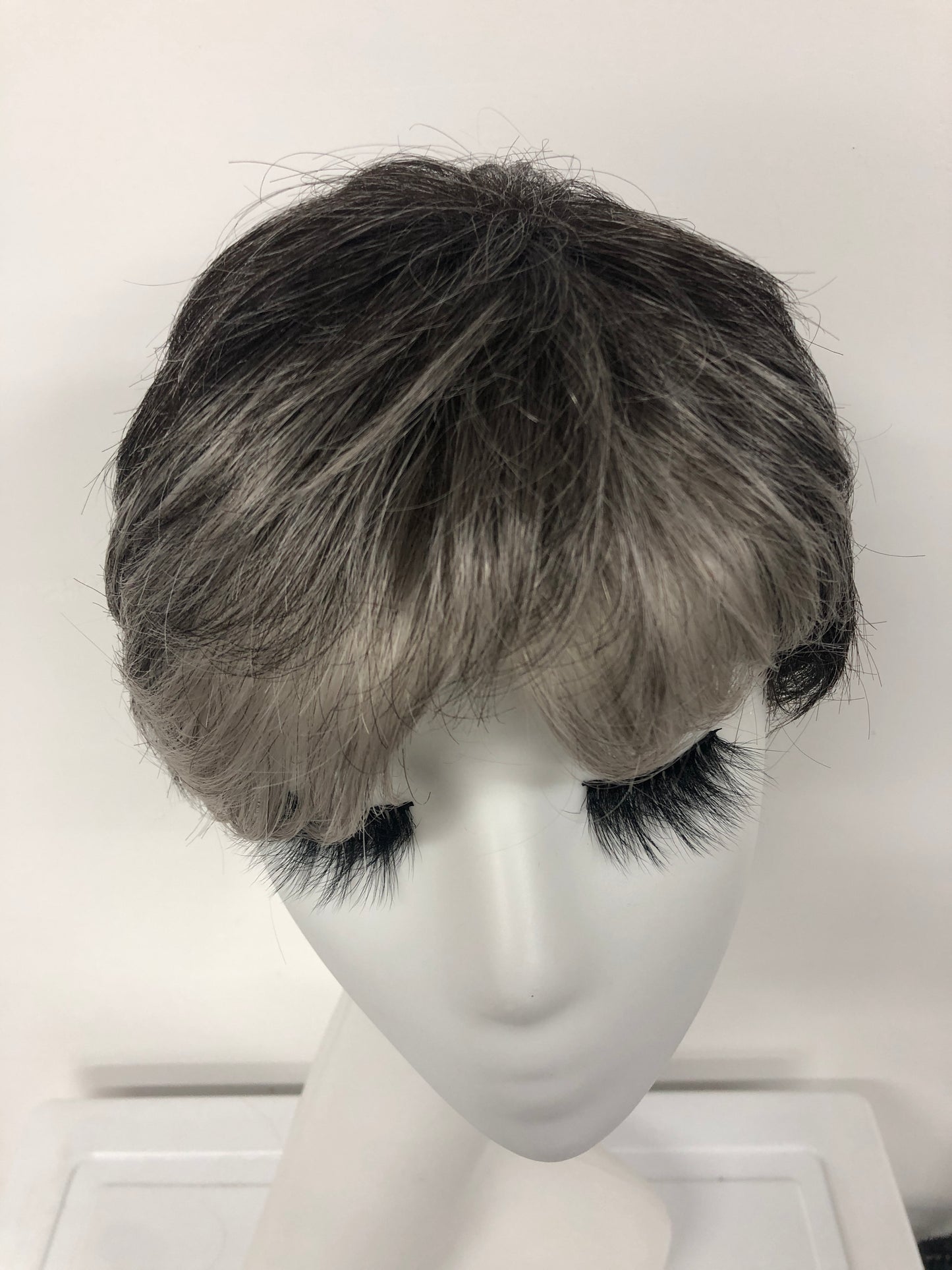 SKIRUEDAWIGS Short Wavy Curly Wig | Ready-to-Wear Machine-Made | Budget-Friendly Everyday Synthetic