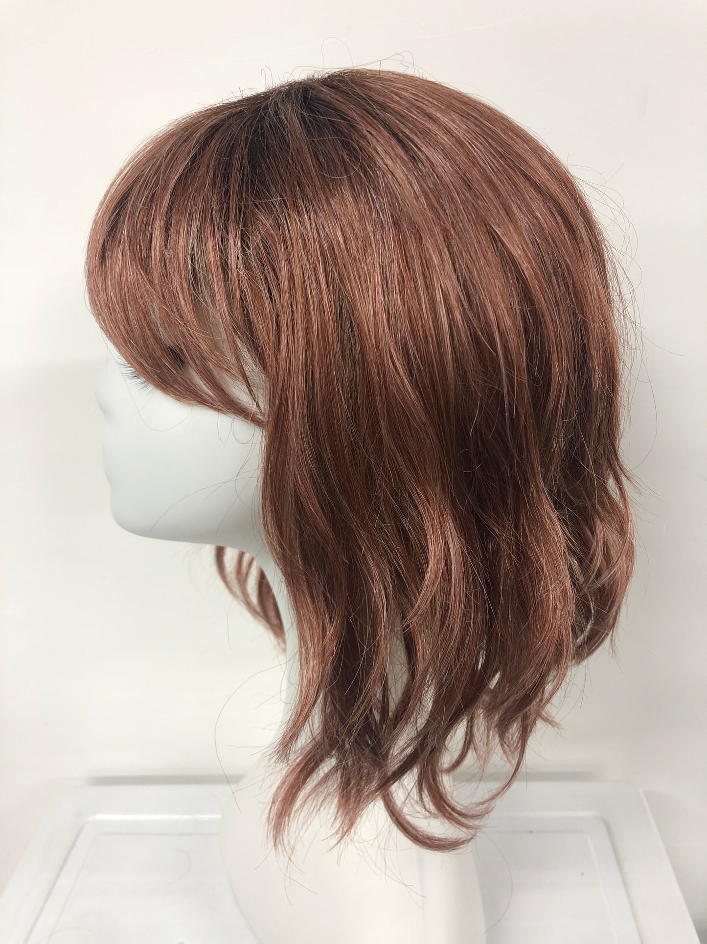 SKIRUEDAWIGS Mid Length Wavy Curly Wig | Ready-to-Wear Machine-Made | Budget-Friendly Everyday Synthetic