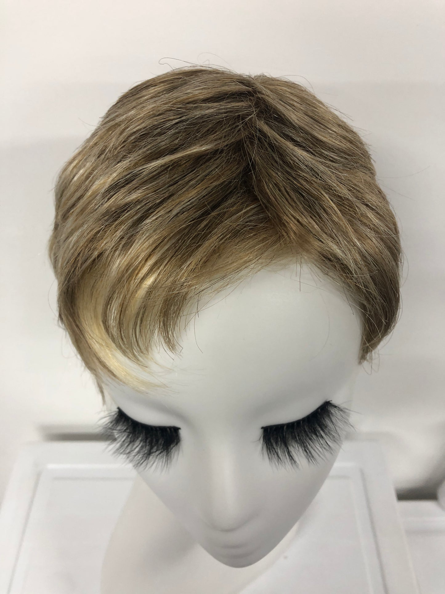 SKIRUEDAWIGS Short Straight Wig | Ready-to-Wear Machine-Made | Budget-Friendly Everyday Synthetic