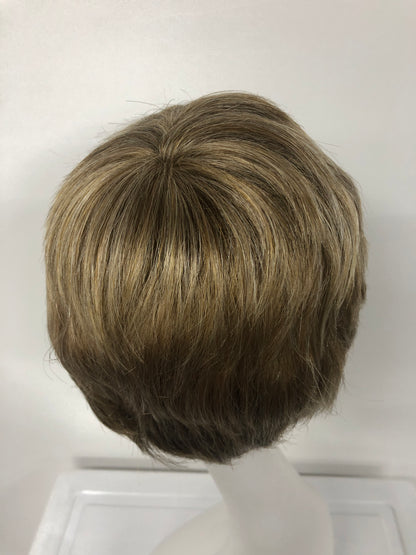 SKIRUEDAWIGS Short Straight Wig | Ready-to-Wear Machine-Made | Budget-Friendly Everyday Synthetic