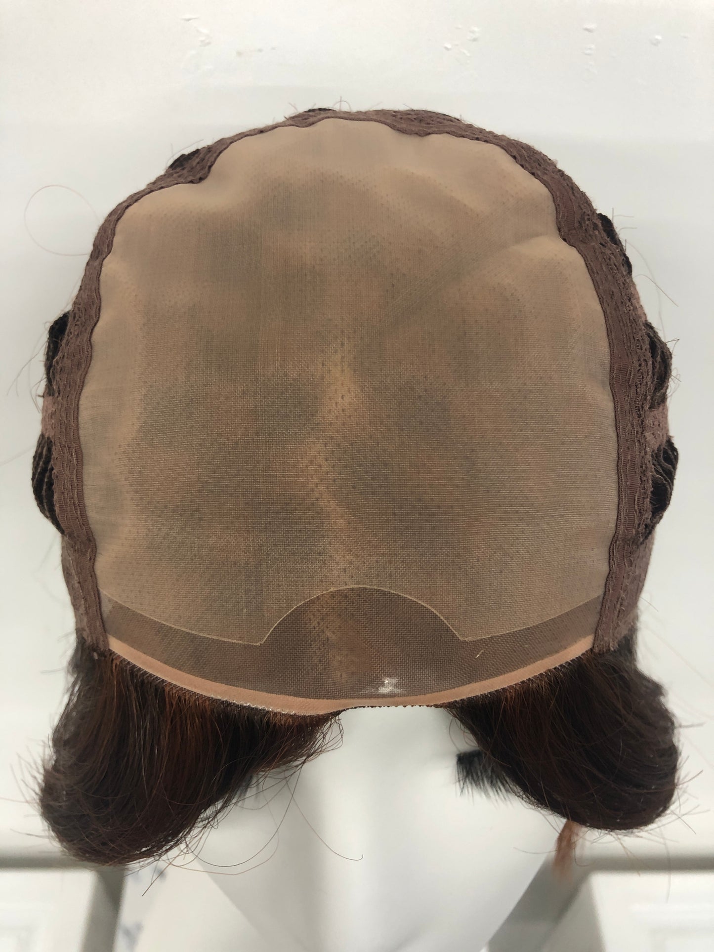 SKIRUEDAWIGS Short Straight Wig | Mono Top Wefted Cap | Glueless Heat-Friendly Synthetic