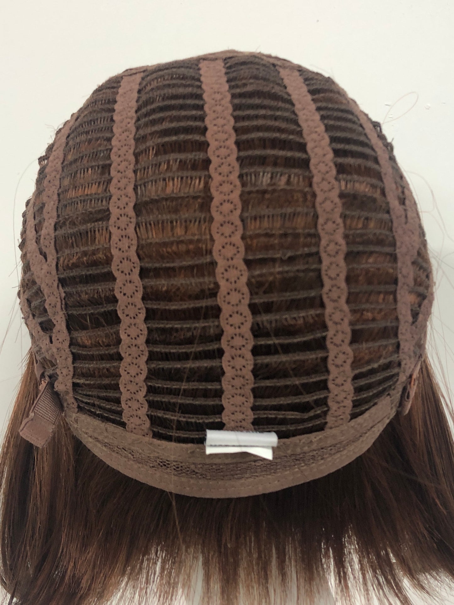 SKIRUEDAWIGS Short Straight Wig | Mono Top Wefted Cap | Glueless Heat-Friendly Synthetic