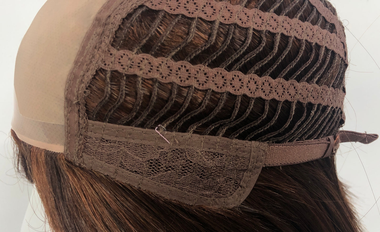 SKIRUEDAWIGS Short Straight Wig | Mono Top Wefted Cap | Glueless Heat-Friendly Synthetic