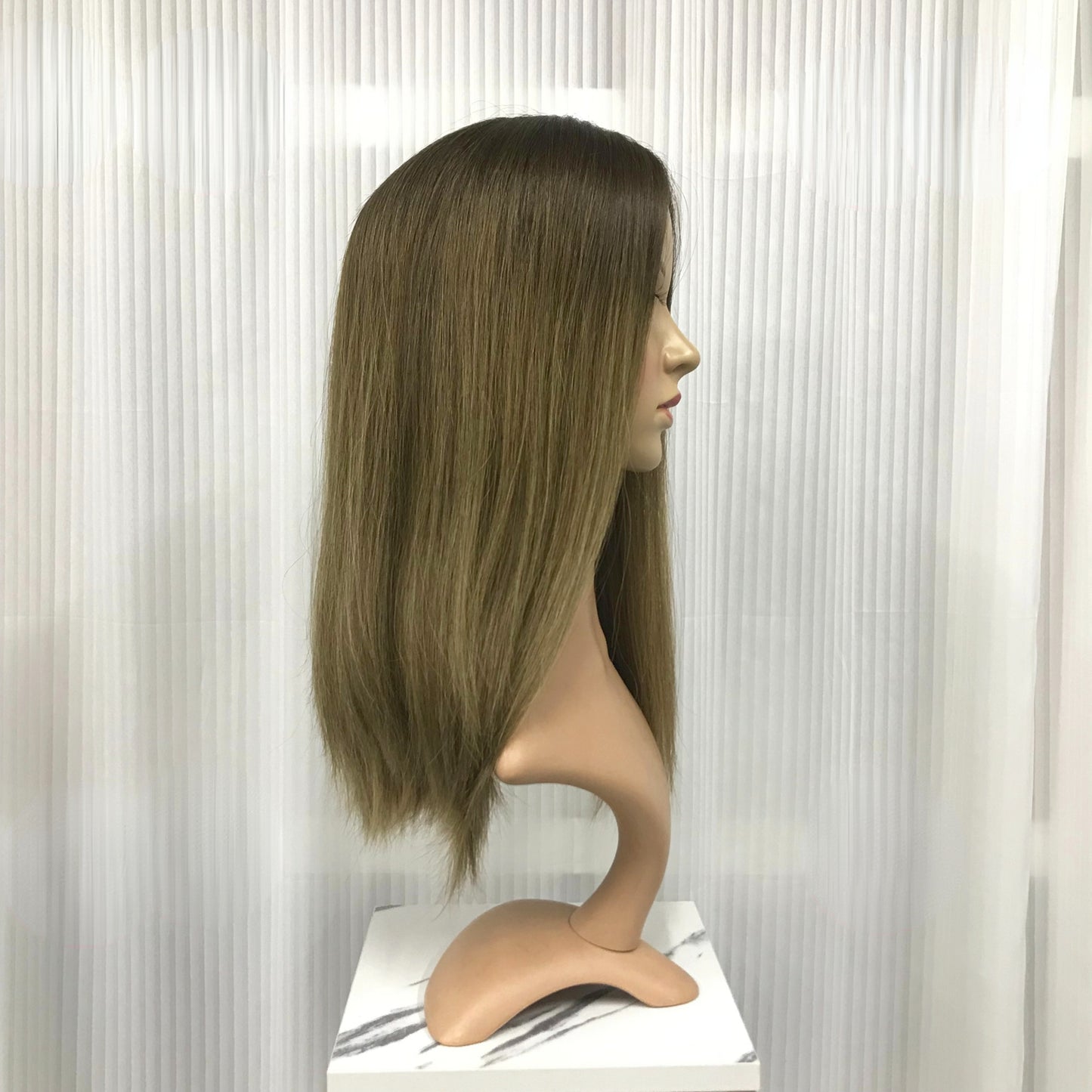 TRANSPARENT LACE 18'' WAVE NATURAL LOOKING JEWISH WIG